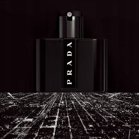 prada luna rossa opinie